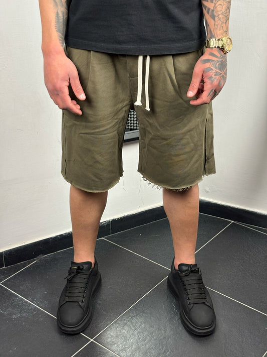 shorts over garzati verde